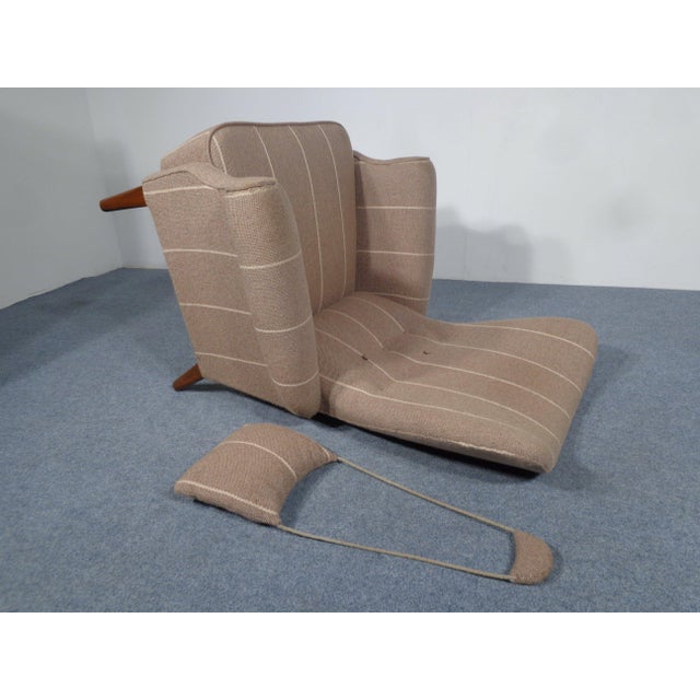 Beige Mid-Century Wool Wing Chair, Denmark, 1950s For Sale - Image 8 of 11