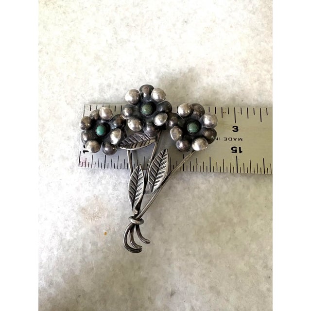 Mid-Century Modern Vintage Sterling Silver and Turquoise Triple Flower Stem Brooch For Sale - Image 3 of 4
