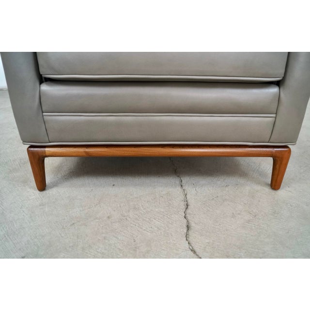 1960’s Mid-Century Modern Walnut & Leather Lounge Chair For Sale - Image 11 of 12