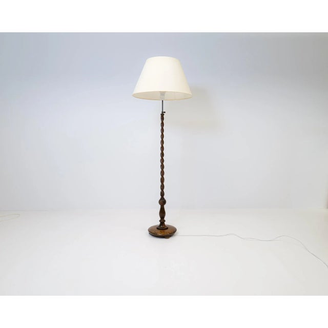 Nice looking organic floor lamp with a base and the rod in stained birch. The lamp can be adjustable in length and are...