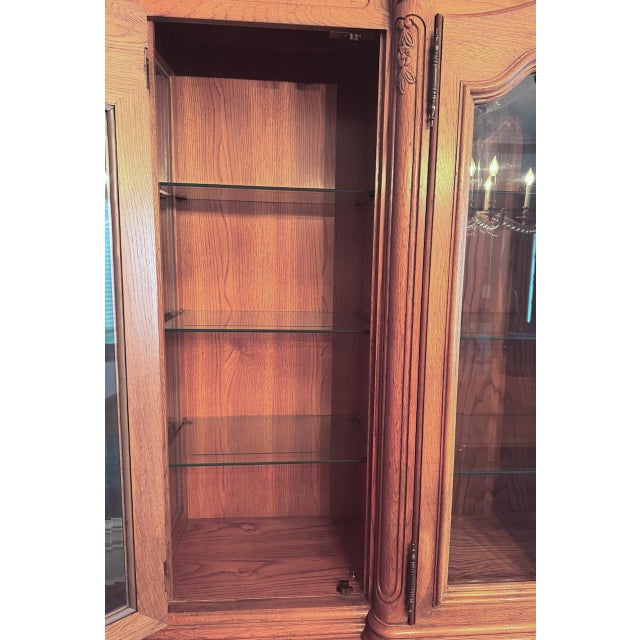 Brown Vintage 1987 Hickory Manufacturing Co. Display Cabinet For Sale - Image 8 of 10