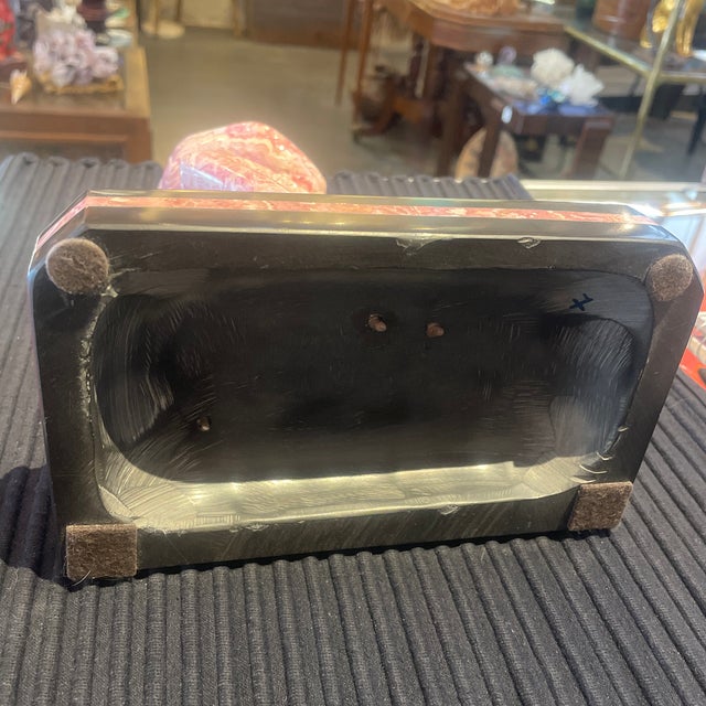 Pink 1960s Argentine Rhodocrosite and Black Onyx Carved Stone Sculpture of Dancers For Sale - Image 8 of 9