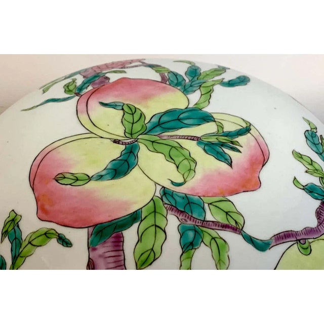 Mid 20th Century Large Chinese Export Famille Verte Peach Motif Box For Sale - Image 9 of 13