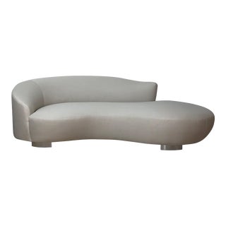 Vintage Vladimir Kagan Attributed Oyster Linen Serpentine "Cloud" Chaise Lounge Sofa For Sale