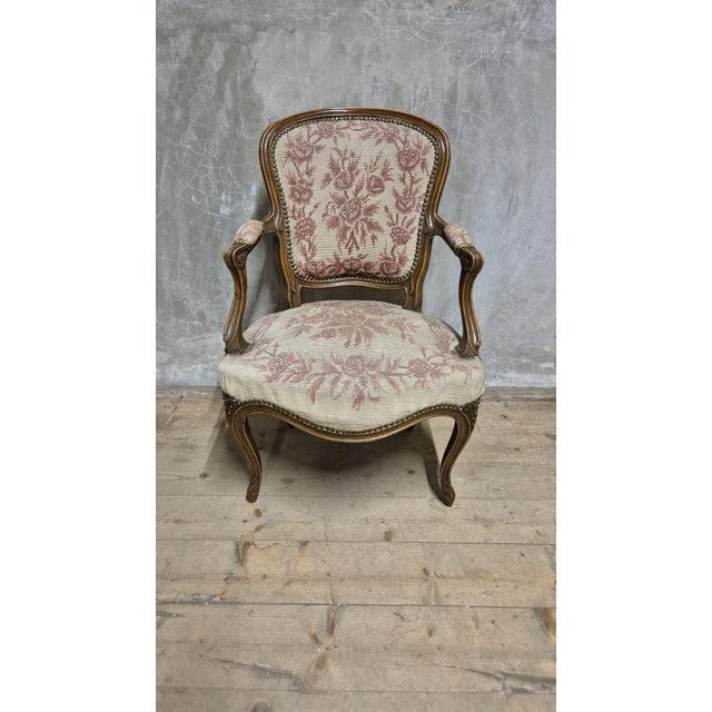 Vintage Louis XV Style Carved Armchair with Floral Upholstery, France, 1740s For Sale - Image 17 of 18