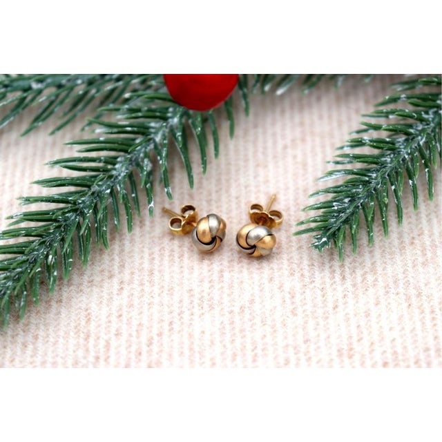 Metal Earrings in 19.2k Two-Tone Gold, Set of 2 For Sale - Image 7 of 7