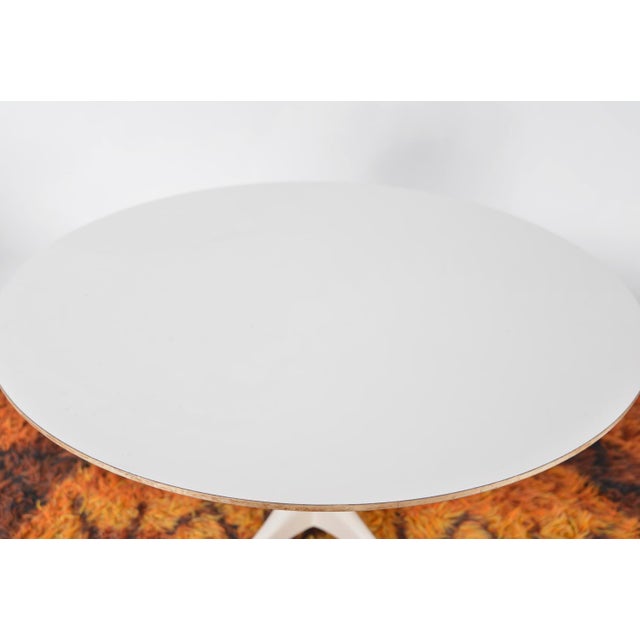 Metal Low Mid-Century White Model 5452 Coffee or Side Table by George Nelson for Herman Miller, 1960s For Sale - Image 7 of 15