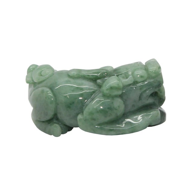 Chinese Hand Carved Natural Jade Feng Shui Lucky Pixiu Figure Pendant For Sale - Image 4 of 7