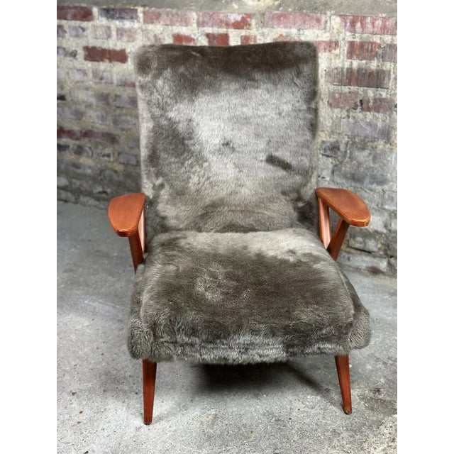 Vintage Scandinavian armchair 1950 in tinted beech and covered with a taupe -colored plush fabric. Good condition, no...