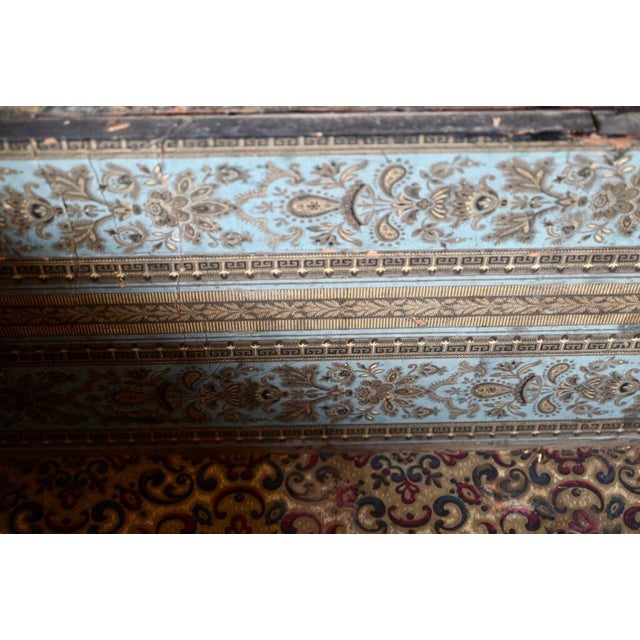 Wood Large Chest in Weathered Wood, 1890s For Sale - Image 7 of 18