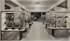 Raymond Loewy, Detail of NK Department Store, 1940s, Photograph
