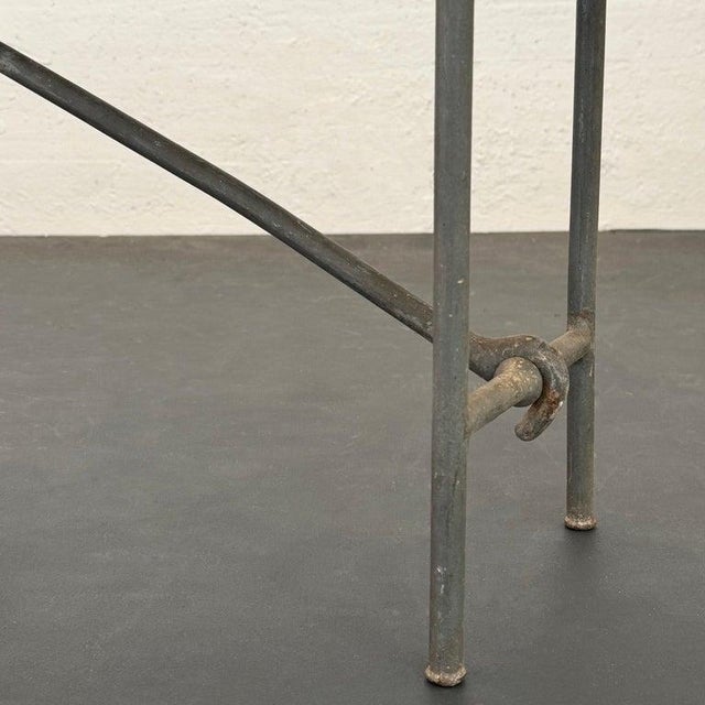 Gray 1940s Long Industrial Us Navy Folding Nautical Campaign Bench For Sale - Image 8 of 9