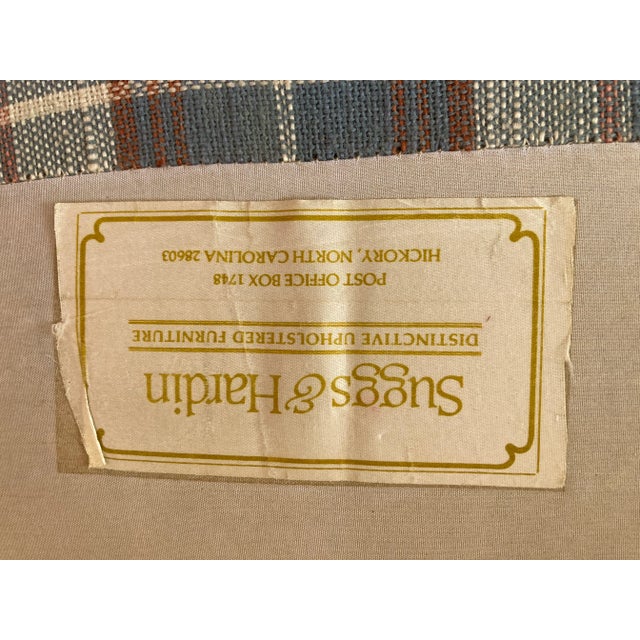 Mid-20th Century Cottage-Core Camelback Sofa With Chinese Chippendale Carved Legs in Original Plaid Fabric For Sale In Atlanta - Image 6 of 10