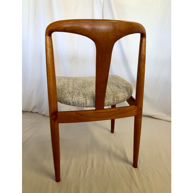 Late 20th Century Edit (8) Juliane Teak Dining Chairs Attributed to Johannes Anderson for D-Scan For Sale In San Antonio - Image 6 of 10
