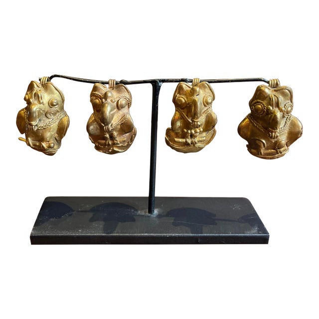 Antique Costa Rican Tumbaga Bird Pendant Sculpture For Sale