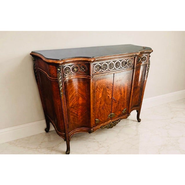 1940s–1960s French Regency, Louis Xv, and Hollywood Regency Revival Serpentine-Front Sideboard, Dresser, Bedroom or Serving Cabinet - Set (3) For Sale In San Diego - Image 6 of 10