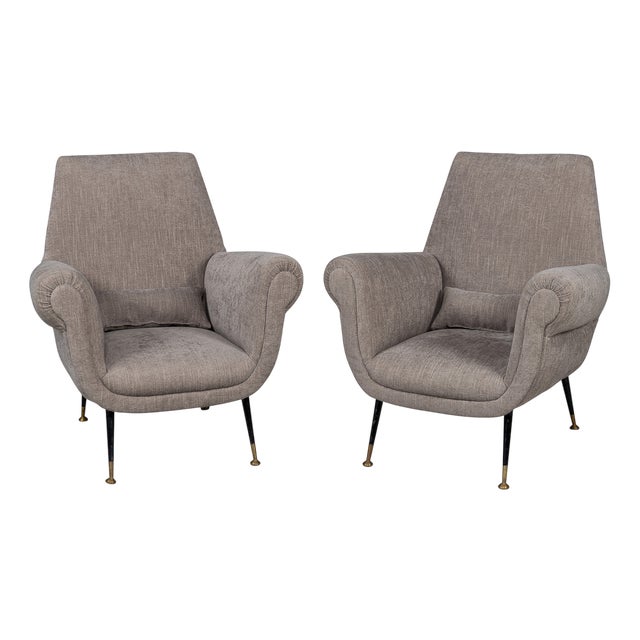 20th Century Italian Armchairs Attibuted to Gigi Radice for Minotti, 1960s, Set of 2 For Sale