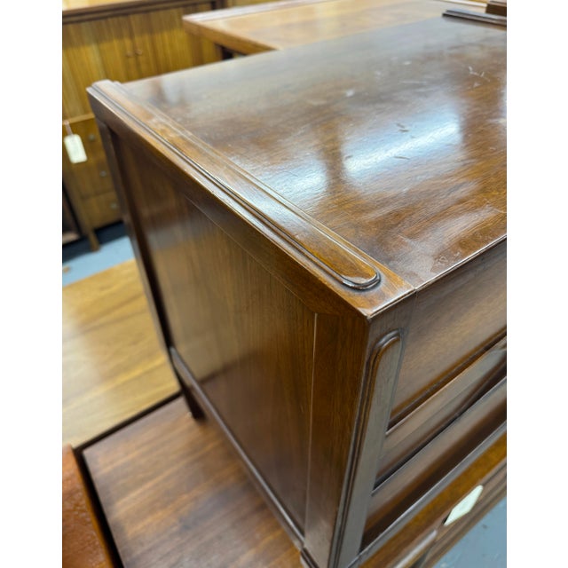 Brown Mid-Century Modern Walnut Night Stands by Hoke Wood Products, Pair For Sale - Image 8 of 16