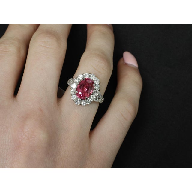 Late 20th Century Rare 4.18ct Gia Certified Pink Sapphire & 1.32ct Diamond Platinum Ring Size 6.25 For Sale - Image 17 of 18