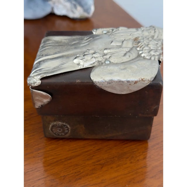 Mexican Jan Barboglio Collectible St. Nicholas Santa Claus Box For Sale - Image 3 of 8