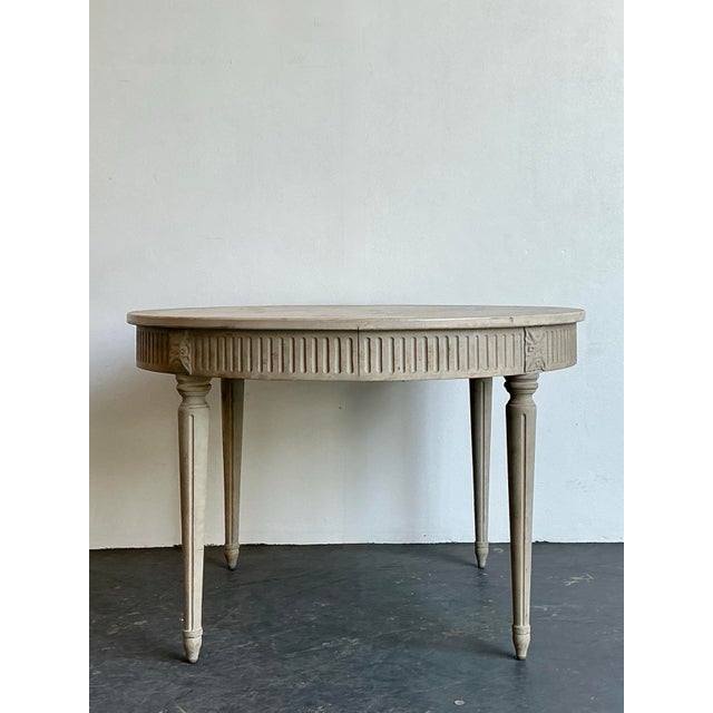 Vintage Zentique Martell Fluted Extendable Dining Table For Sale - Image 11 of 12