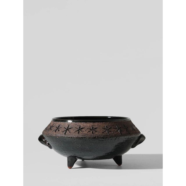Vintage Swedish Ceramic Ethnic Bowl on Legs by Eke Bjerén for Gabriel Keramik, 1960 For Sale - Image 6 of 6