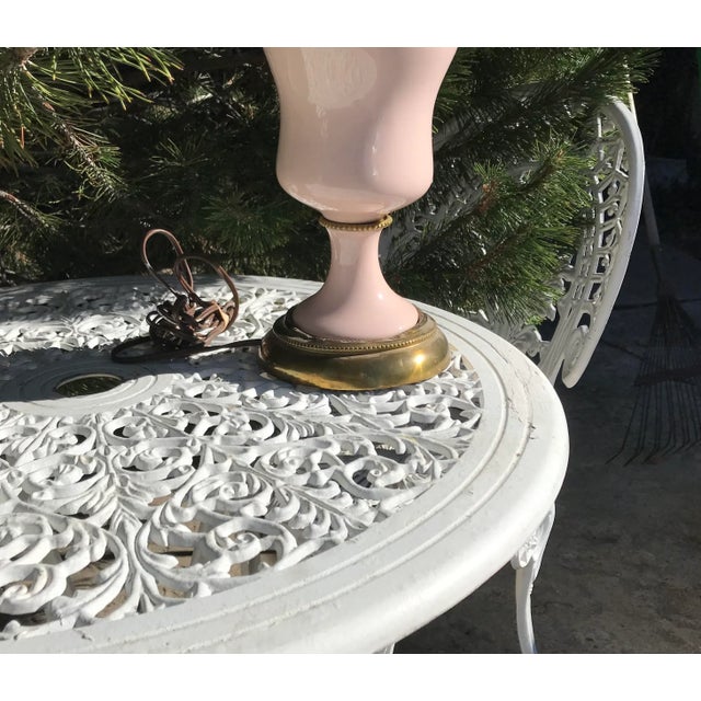 Traditional 1920s Pink Table Lamp For Sale - Image 3 of 4