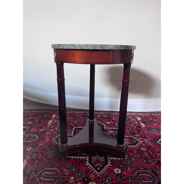1980s 1980s Bombay Company French Empire Neoclassical Style Green Marble Top Side Mahogany Table For Sale - Image 5 of 12