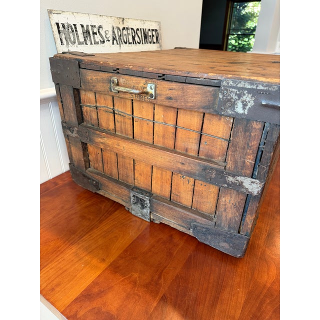 Antique First National Stores Wooden Shipping Crate With Lid – Wire Reinforced Grocery Transport Basket – Coffee Table Storage Chest For Sale - Image 14 of 18