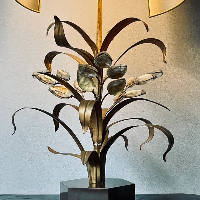 Mid-Century Table Lamp, in Very Good conditions. Designed 1960 to 1969 European Plug (up to 250V).The wiring of this item...