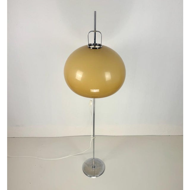 Guzzini Mid-Century Modern Lucerna Floor Lamp by Luigi Massoni for Guzzini, 1970s For Sale - Image 4 of 10
