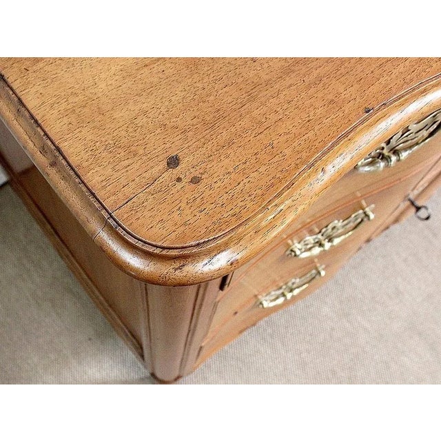 Louis XV Period Nantaise Dresser in Yellow Mahogany, 1700s For Sale - Image 11 of 18
