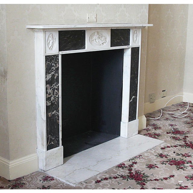 Waldorf Astoria English Regency Marble Mantel With Cherub Figures For Sale - Image 4 of 13
