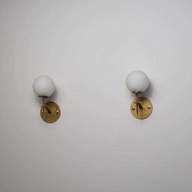 Metal Vintage Italian Wall Sconces in Brass and Opaline Glass, 1950s, Set of 2 For Sale - Image 7 of 10