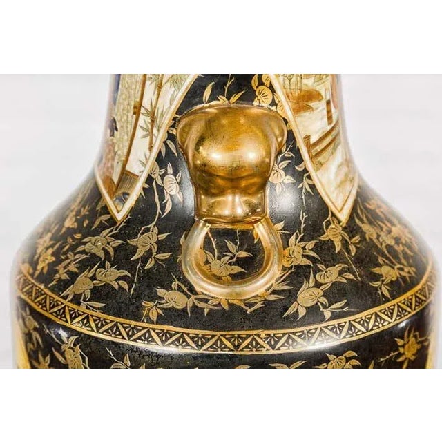 Japanese Japanese Inspired Black and Gold Vase with Family Scenes and Foo Dog Handles For Sale - Image 3 of 12