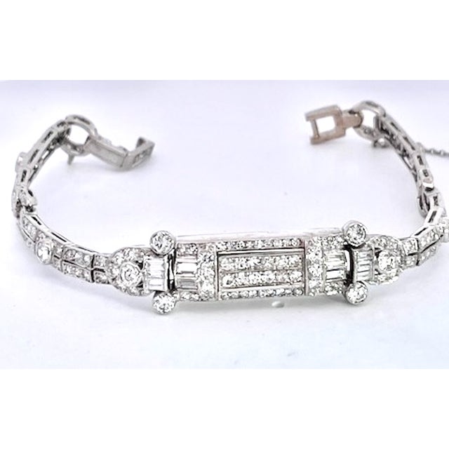 Art Deco 1930s Art Deco Diamond Platinum Bracelet For Sale - Image 3 of 9