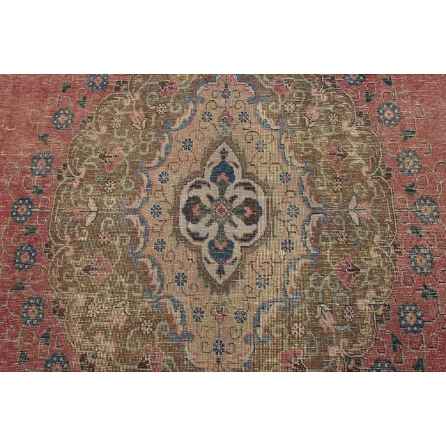 Tabriz Rug 9’5” X 12’11” Pink Wool Vintage Distressed Hand-Knotted Carpet For Sale In Philadelphia - Image 6 of 15