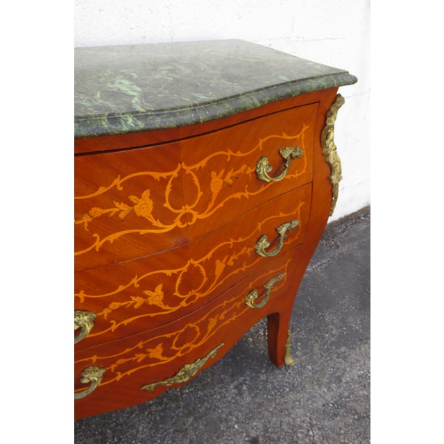 French Marble Top Bombay Serpentine Inlay Commode Dresser Bathroom Vanity 6230 For Sale - Image 4 of 17