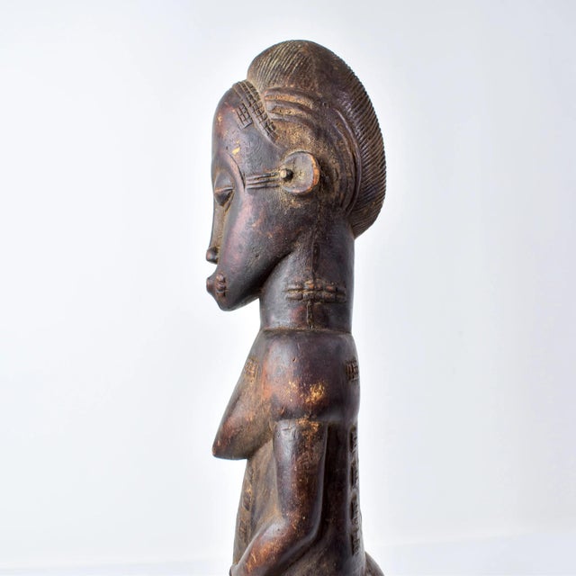 Early 20th Century Baule Standing Figure Côte d'Ivoire For Sale - Image 17 of 17
