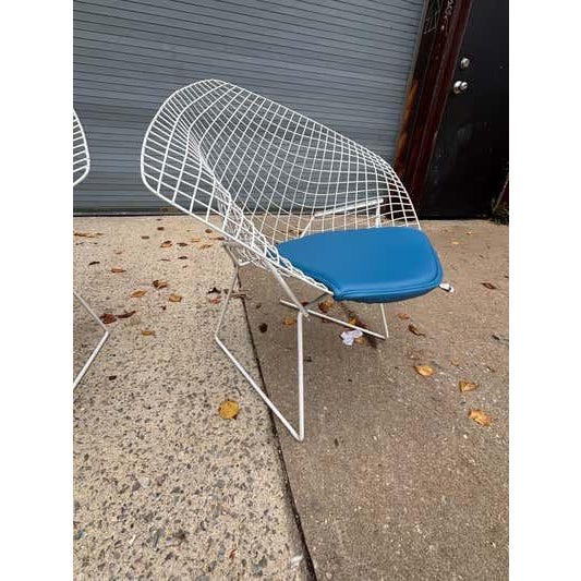 Knoll Bertoia for Knoll Small Diamond Chairs, Mid-Century Modern, USA For Sale - Image 4 of 10