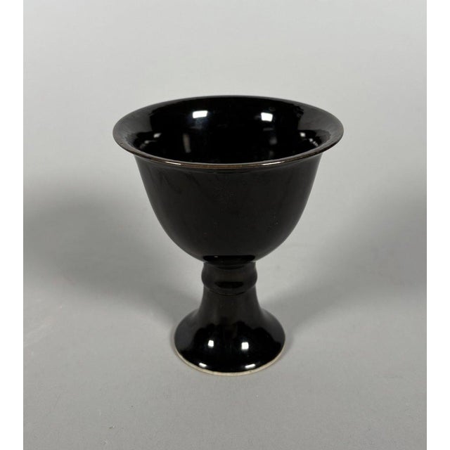 Asian 18th-Century Asian Monochrome Black Porcelain Footed Bowl For Sale - Image 3 of 5