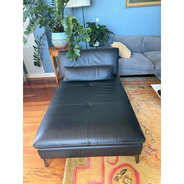 Contemporary Leather Chaise Lounge by Roche Bobois For Sale - Image 3 of 8