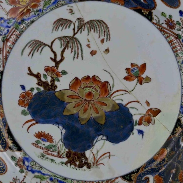 Antique Imari Porcelain Plate, Japan, Edo Period, 18th Century For Sale - Image 3 of 5
