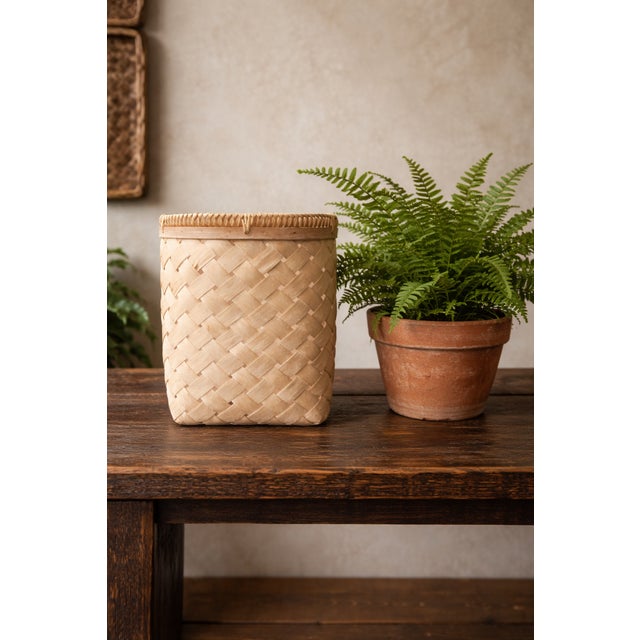 18 Inch Vintage Boho Style Late 1980s Coastal Handwoven Reed Storage Basket – Rounded Square Form For Sale - Image 14 of 14