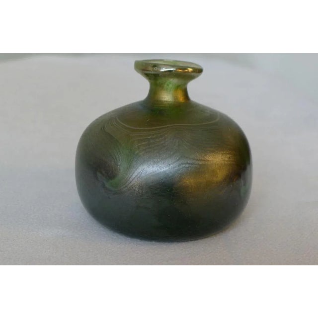 Art Nouveau Style Green Iridescent Glass Vase by Erwin Eisch, 1980s For Sale - Image 3 of 10