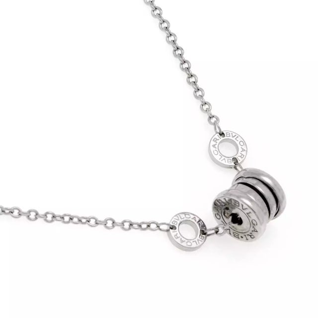 Contemporary Bvlgari Bulgari B Zero Bracelet 1 18k White Gold Mini Charm Chain For Sale - Image 3 of 4