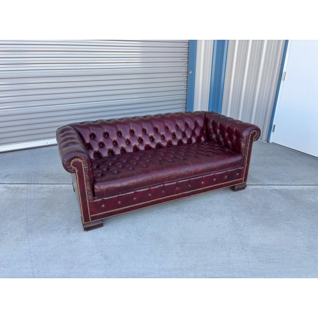 1960s Mid Century Chesterfield Burgundy Leather Tufted Sofa For Sale In Los Angeles - Image 6 of 10