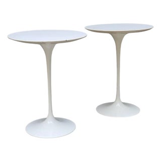 Tulip Side Tables attributed to Eero Saarinen for Knoll, USA, 1960s, Set of 2 For Sale
