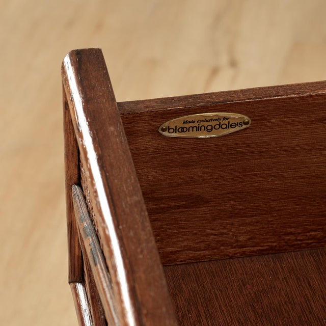 English Pair of Vintage British Colonial Style Faux Bamboo and Grasscloth Stands For Sale - Image 3 of 13