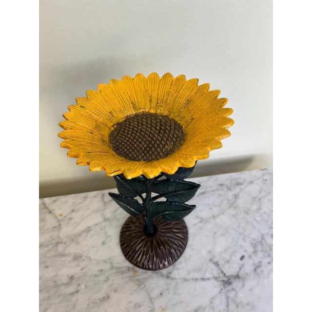 Antique cast iron sunflower ornamental garden bird bath A beautifully restored and hand painted antique cast iron...